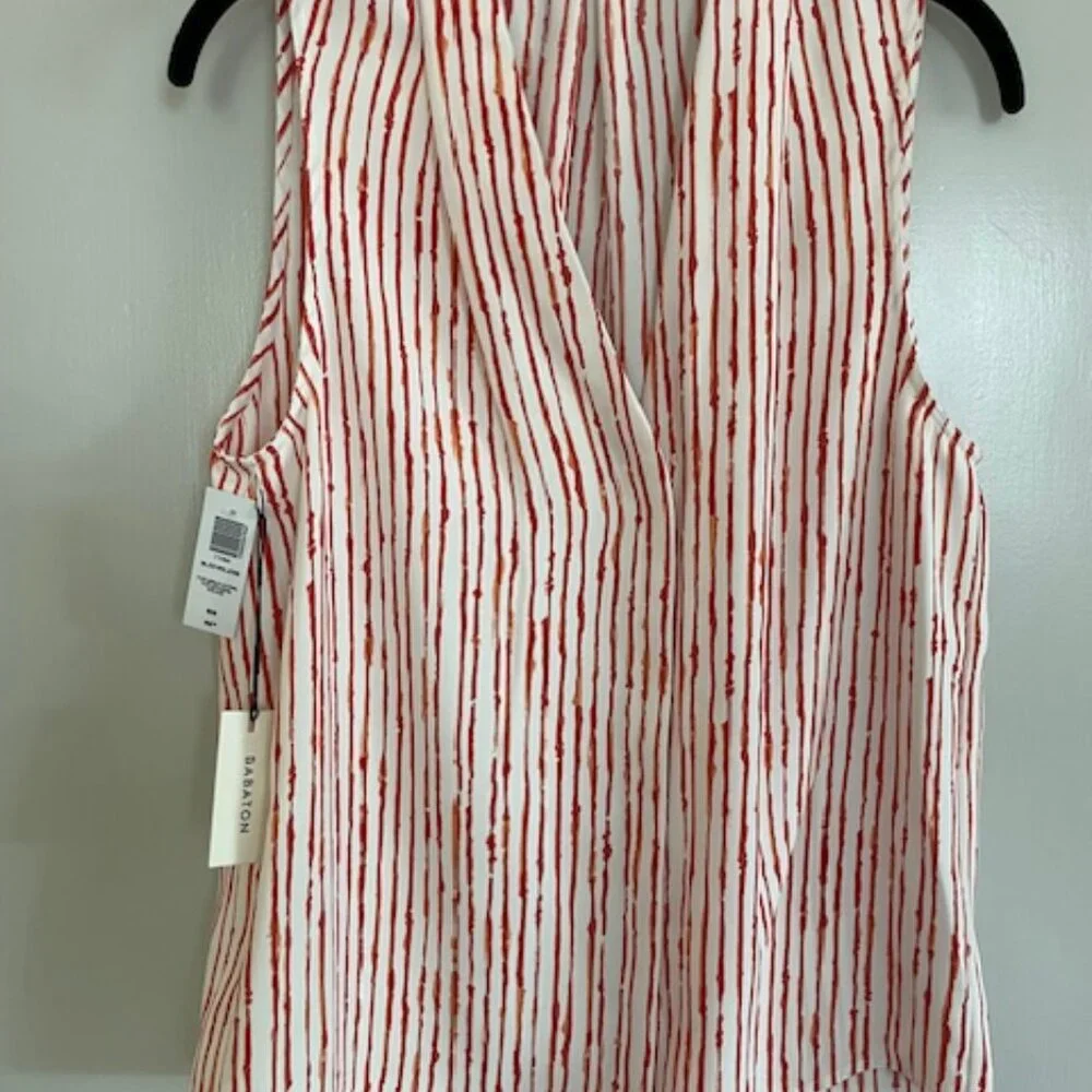 NWT Aritzia/ Babaton SLEEVELESS POWER BLOUSE - Picture 2 of 4